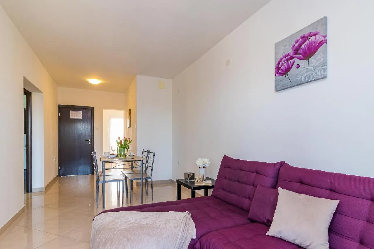 Apartments And Rooms Alenka Banjole Chorwacja
