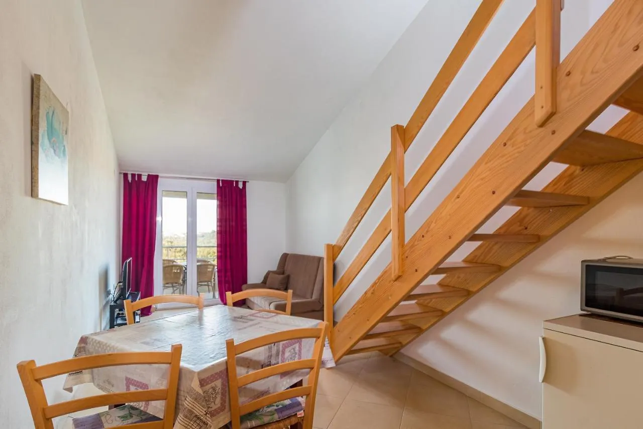 Apartments And Rooms Alenka Banjole