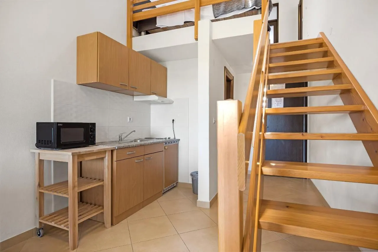 Apartments And Rooms Alenka Banjole 0*,  Chorwacja